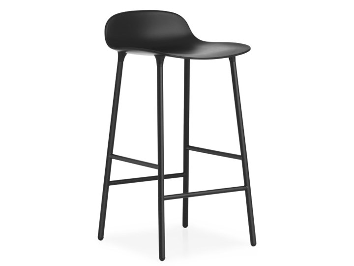 Normann Copenhagen Form, czarny stołek barowy w dwóch wysokościach