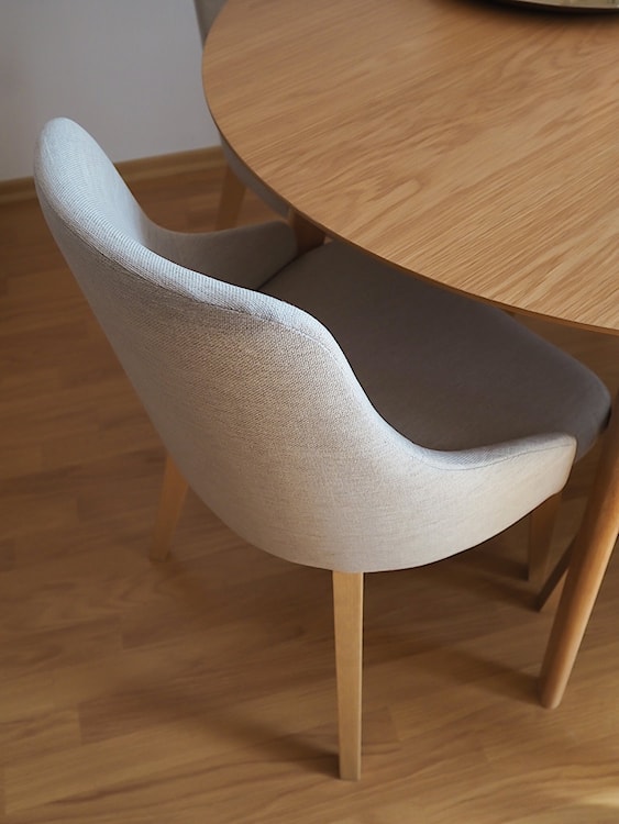 Krzesło tapicerowane Berlas kremowe - dąb miodowy  - zdjęcie 11