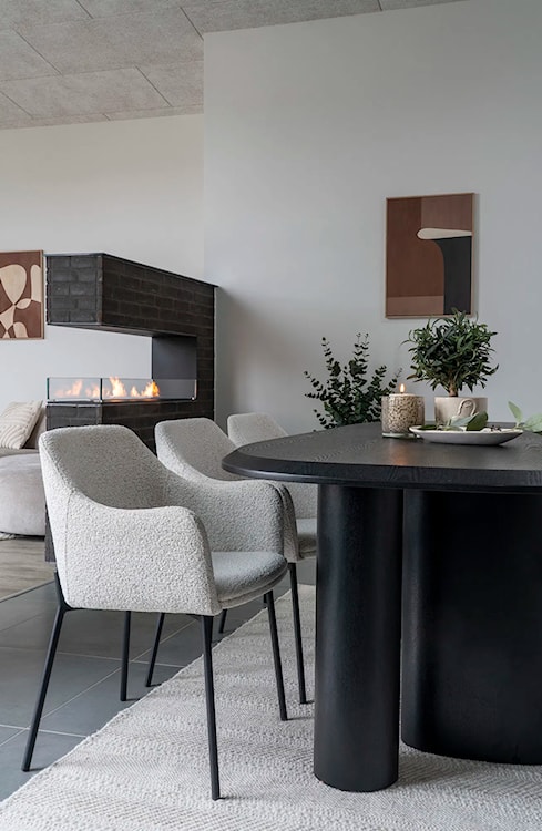 Krzesło tapicerowane Caprelly z podłokietnikami w tkaninie boucle białe  - zdjęcie 3