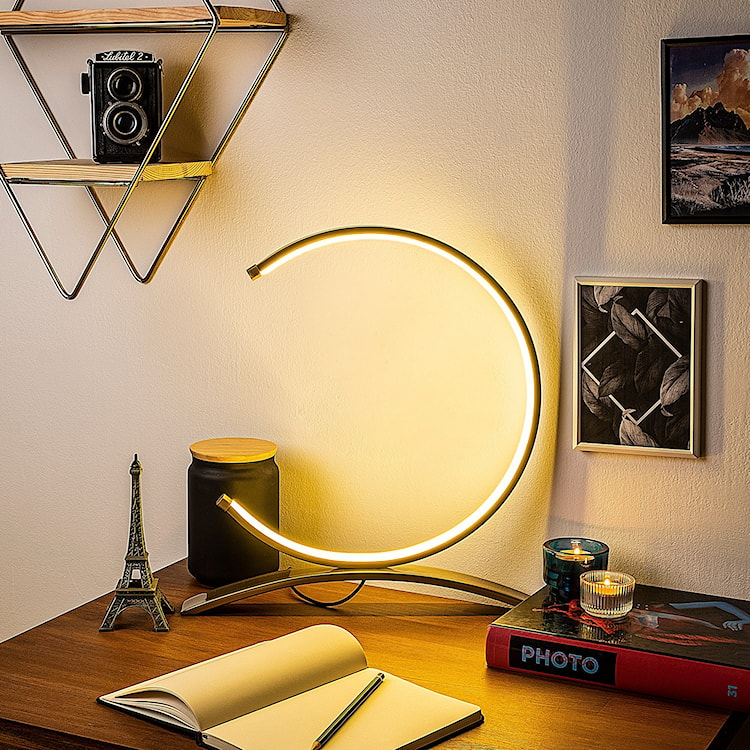 Lampka na biurko Pericile złota  - zdjęcie 5