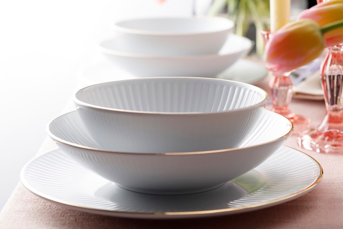 Serwis obiadowy porcelanowy dla 12 os. Dalia biało-złoty 