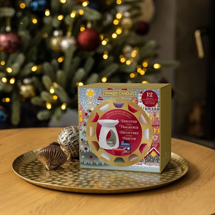 Zestaw prezentowy Yankee Candle Passport To The Holidays kominek i 12 wosków  - zdjęcie 3