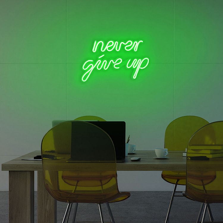 Neon na ścianę Letely z napisem Never Give Up zielony  - zdjęcie 3