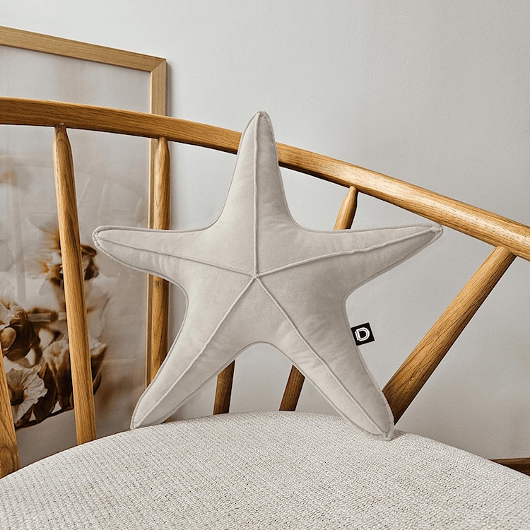 Poduszka dekoracyjna Velvet 43 cm rozgwiazda beż  - zdjęcie 2