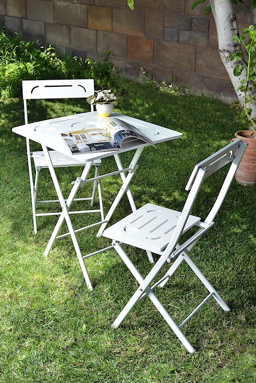 Zestaw ogrodowy dwuosobowy Devolls ze stolikiem i krzesłami biały   - zdjęcie 3