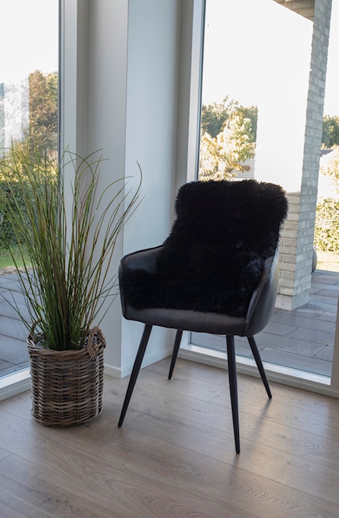 Dywan Mumbria 50x85 cm skóra jagnięca - czarny  - zdjęcie 2