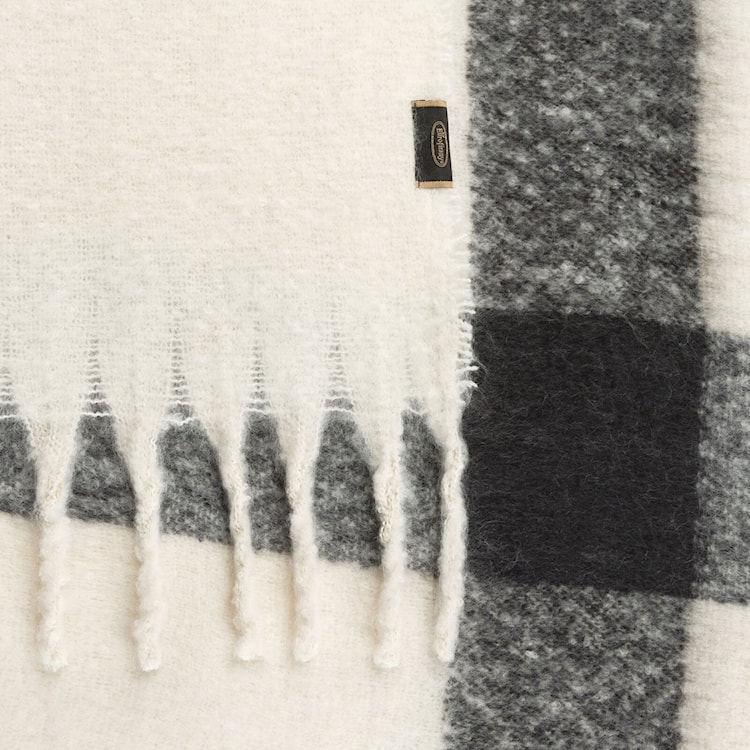 Koc narzuta Moher 170x130 cm czarno-kremowy  - zdjęcie 6