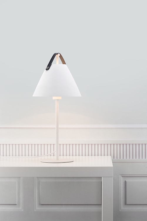Lampa stołowa Strap biała ze skórzanym paskiem  - zdjęcie 6