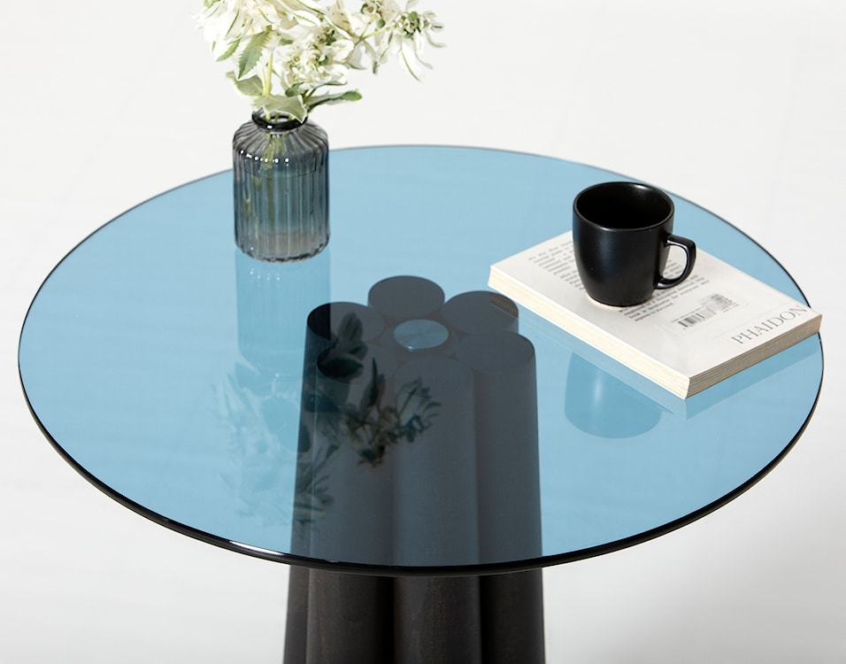 Stolik kawowy Nogrilles średnica 50 cm niebieskie szkło/ drewno bukowe  - zdjęcie 8