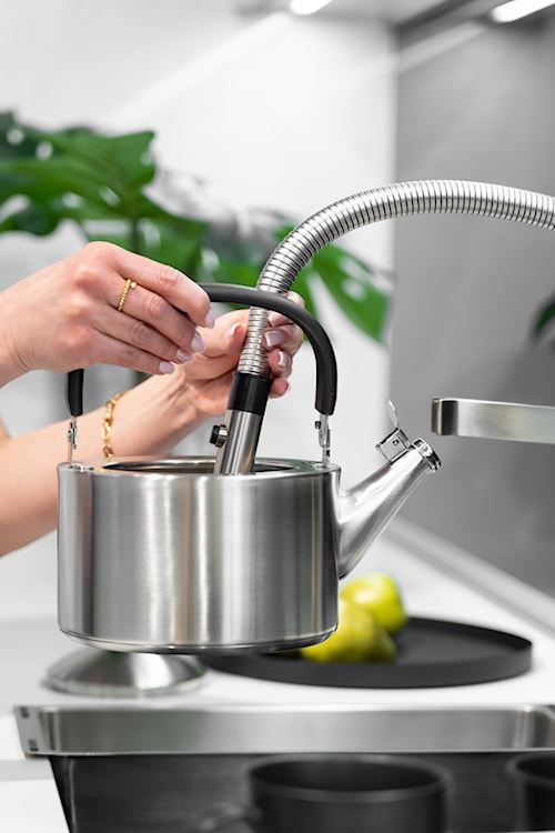 Czajnik Diamante 1,5L z gwizdkiem srebrny matowy  - zdjęcie 8