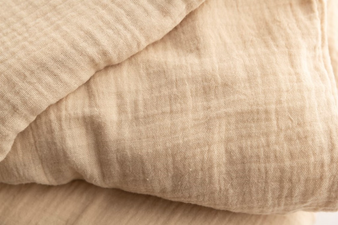 Komplet pościeli bawełnianej Muslin 200x160 cm z dwiema poszewkami na poduszkę 80x70 cm beżowa  - zdjęcie 3