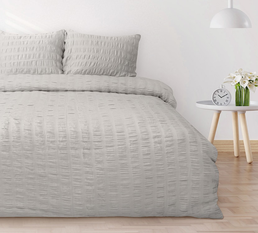 Pościel satynowa Dulaun gofrowana 200x160 cm z dwiema poszewkami na poduszkę 80x70 cm szara  - zdjęcie 4