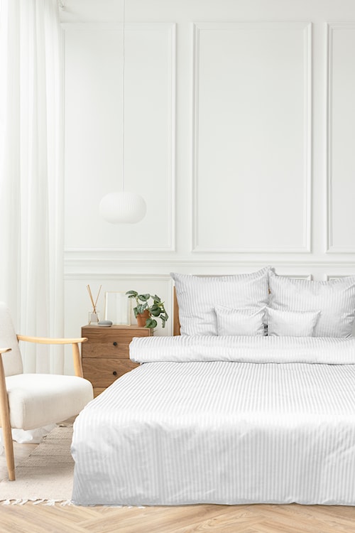 Pościel Damask w paski 200x160 cm z dwiema poszewkami na poduszkę 80x70 cm biała  - zdjęcie 4