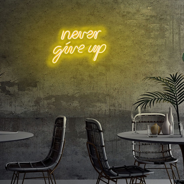 Neon na ścianę Letely z napisem Never Give Up żółty  - zdjęcie 5