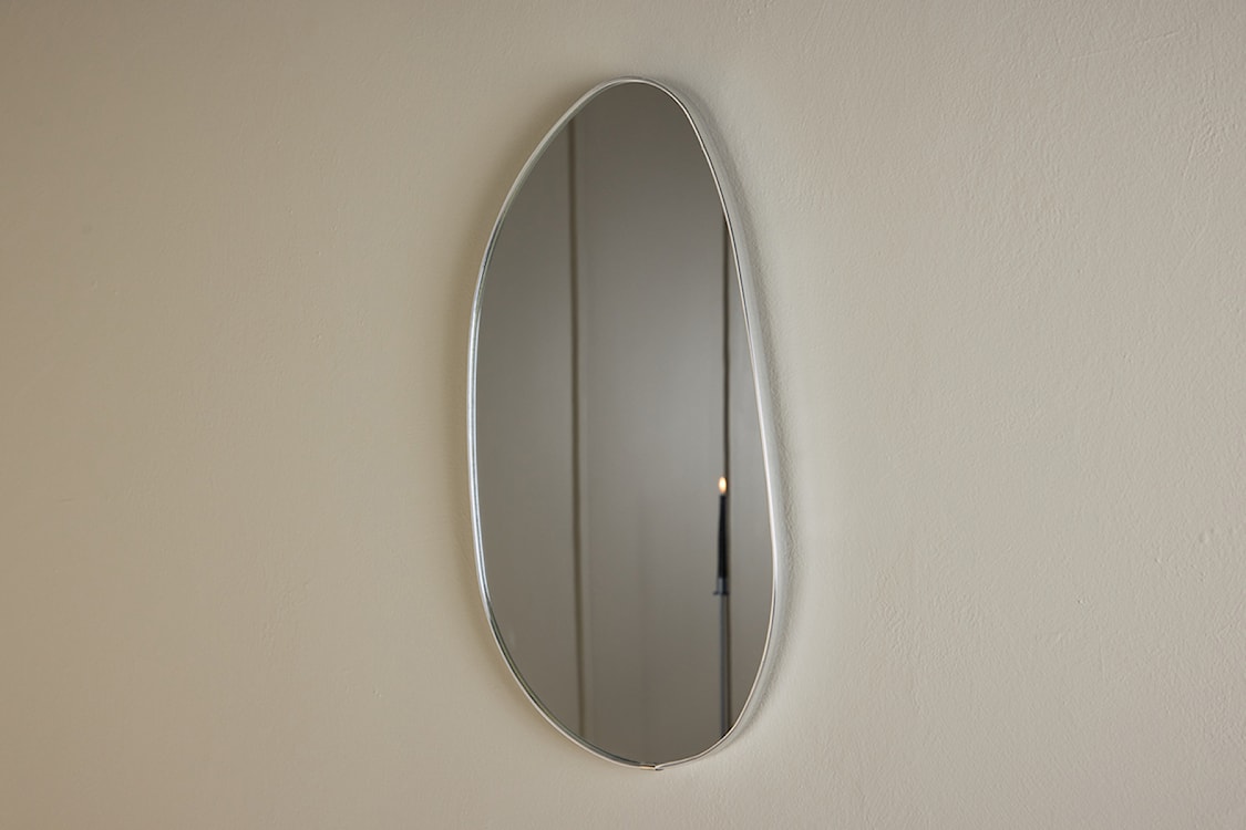 Lustro ścienne Borgholm 55x30 cm w srebrnej ramie  - zdjęcie 2