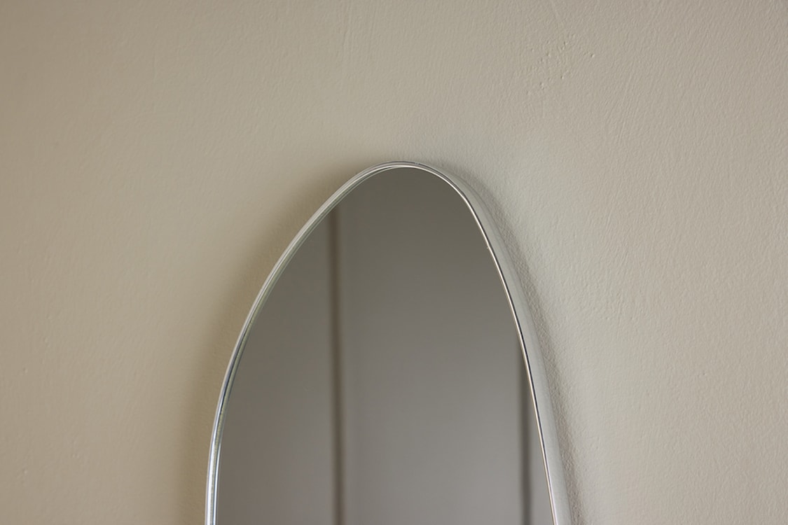 Lustro ścienne Borgholm 55x30 cm w srebrnej ramie  - zdjęcie 3