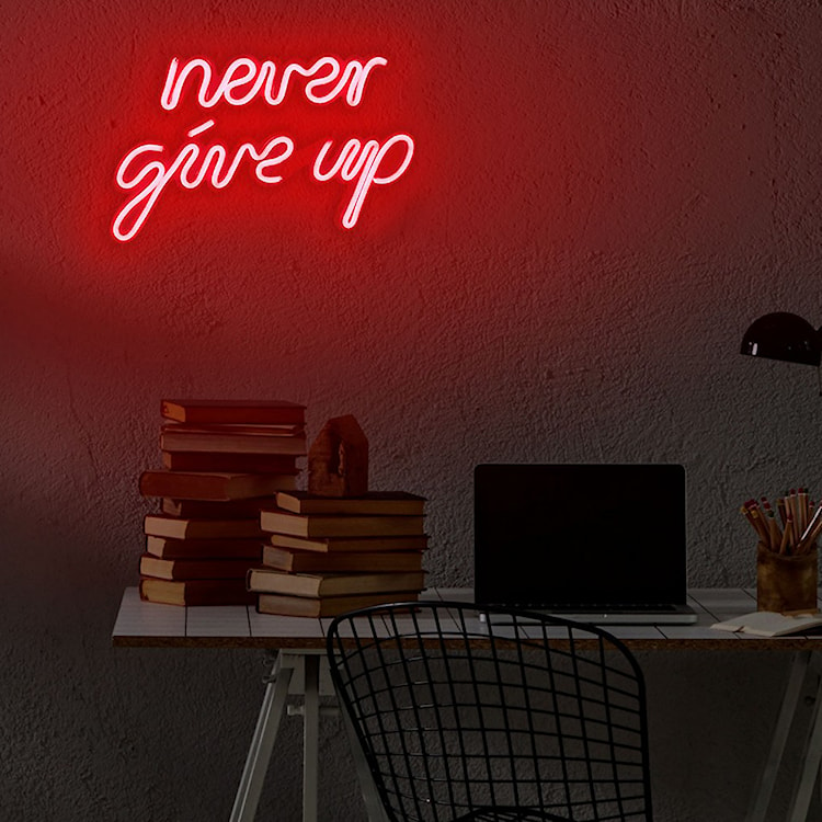 Neon na ścianę Letely z napisem Never Give Up czerwony  - zdjęcie 3