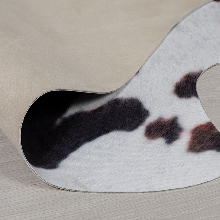 Dywan z motywem zwierzęcym Cow Print 155x195 cm czarny/biały  - zdjęcie 3