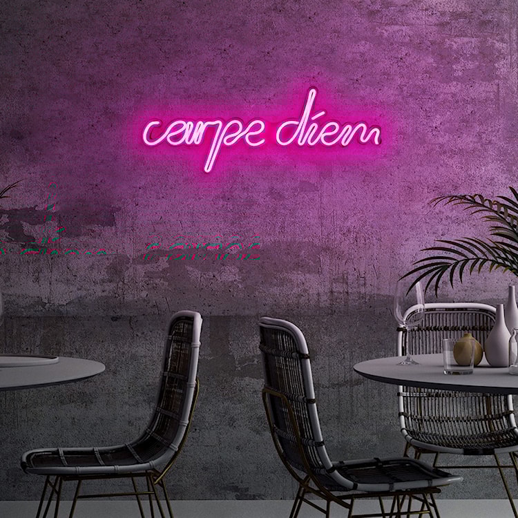 Neon na ścianę Letely z napisem Carpe Diem różowy  - zdjęcie 4
