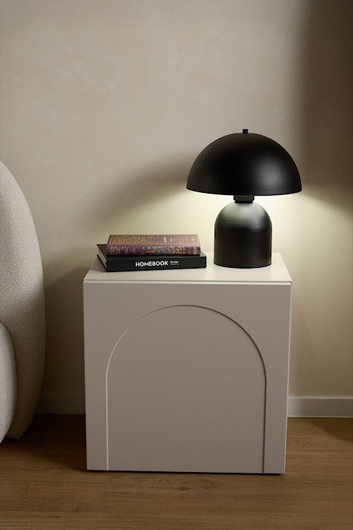 Szafka nocna Arkadia jednodrzwiowa z frezowanymi frontami 50 cm kaszmir  - zdjęcie 3