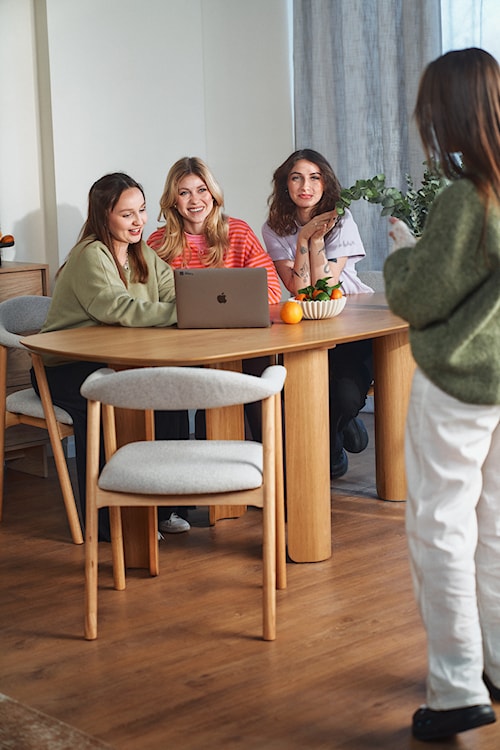 Stół do jadalni Calnes 180x90 cm dąb naturalny  - zdjęcie 5