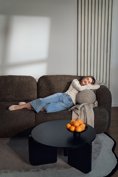 Stolik kawowy okrągły Preffines S średnica 80 cm jesion czarny  - zdjęcie 3