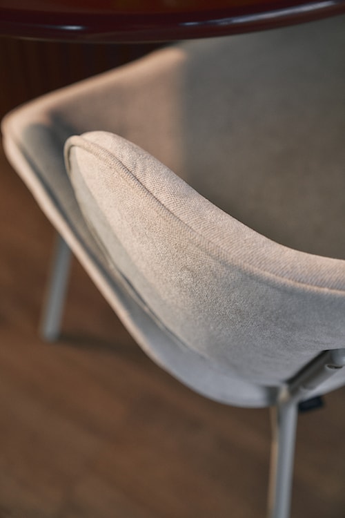 Krzesło tapicerowane do jadalni Pretically w tkaninie łatwoczyszczącej kremowy szenil  - zdjęcie 11