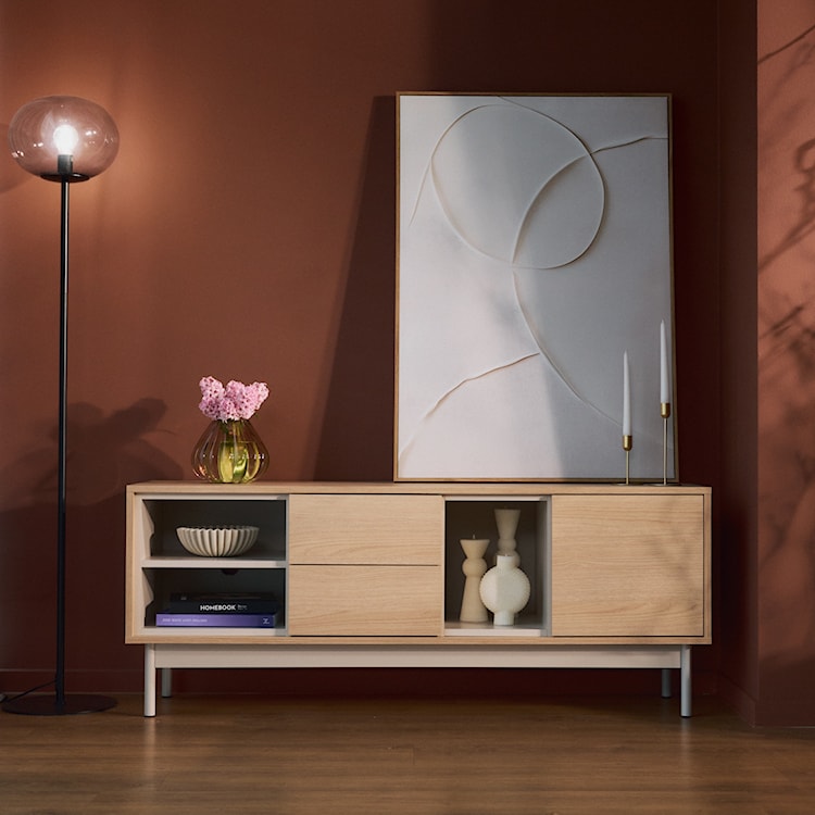 Szafka RTV jednodrzwiowa Layen z dwiema szufladami i trzema wnękami 138 cm dąb lindberg/kaszmir  - zdjęcie 3