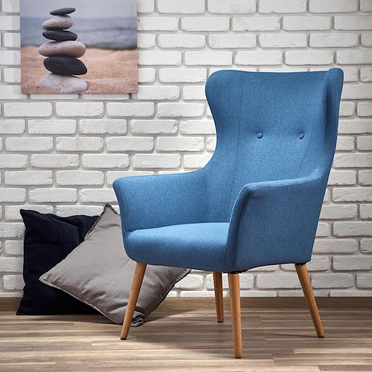 Fotel Emifban na drewnianych nogach - niebieskie tapicerowanie  - zdjęcie 20