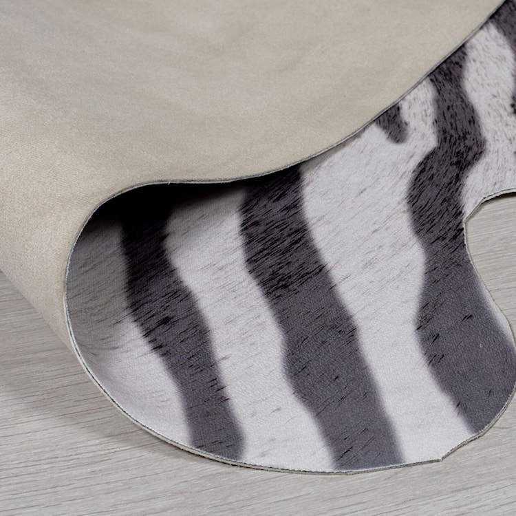 Dywan z motywem zwierzęcym Zebra Print 155x195 cm czarny/biały  - zdjęcie 3
