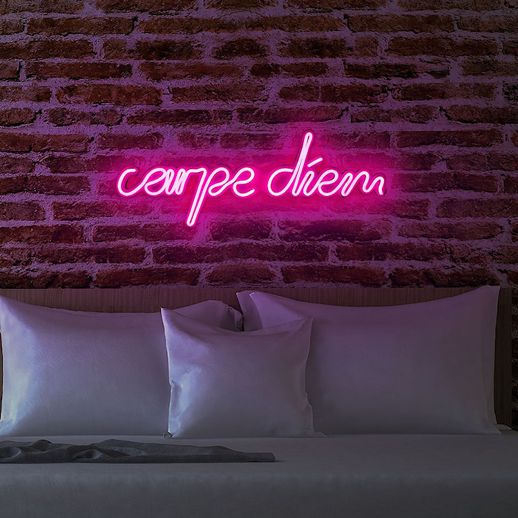 Neon na ścianę Letely z napisem Carpe Diem różowy  - zdjęcie 5