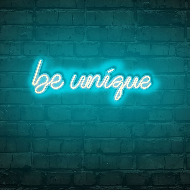 Neon na ścianę Letely z napisem Be Unique niebieski  - zdjęcie 2