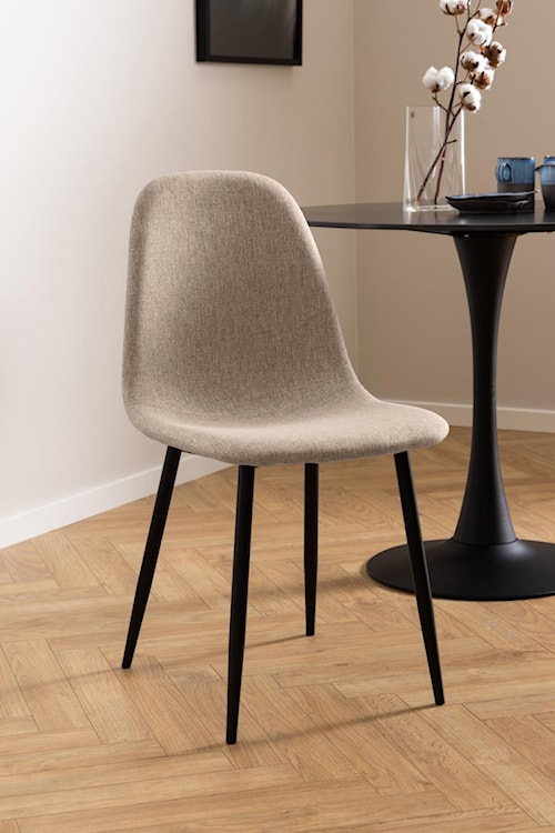 Krzesło tapicerowane Framons beżowe na metalowych czarnych nóżkach  - zdjęcie 3