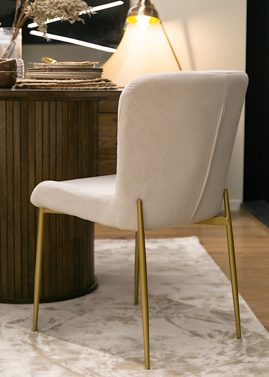 Krzesło tapicerowane Neul kremowy sztruks na złotych nogach  - zdjęcie 11