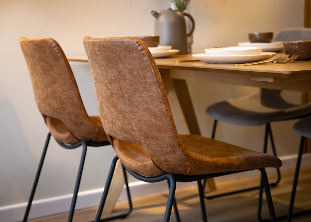 Krzesło tapicerowane Panessy brązowa ekoskóra  - zdjęcie 8