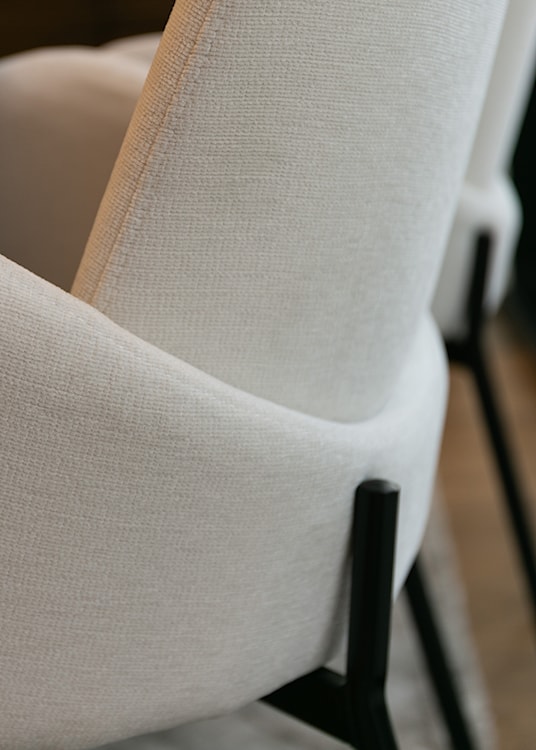 Krzesło tapicerowane Micates z podłokietnikami kremowe  - zdjęcie 6
