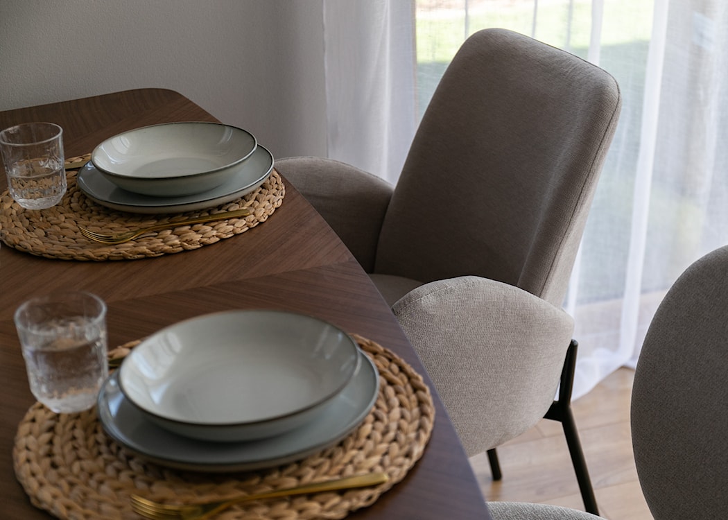Krzesło tapicerowane Micates z podłokietnikami szaro beżowe  - zdjęcie 3