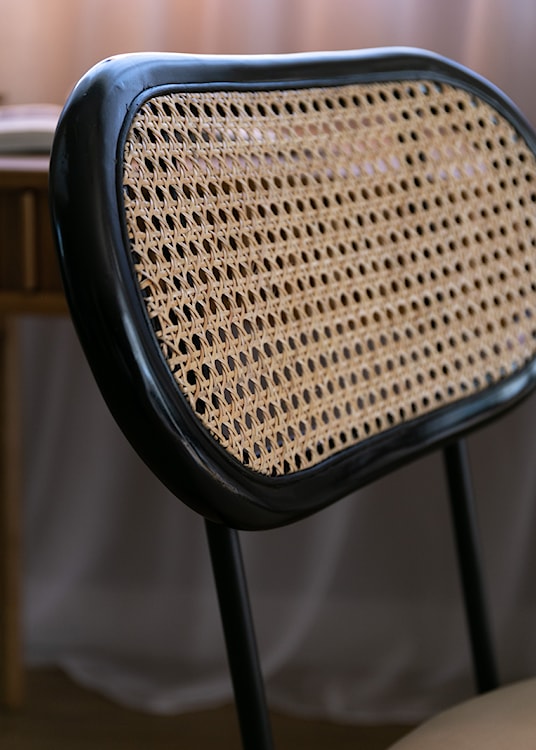 Krzesło Milloor z rattanowy oparciem/ beżowe velvetowe siedzisko  - zdjęcie 11