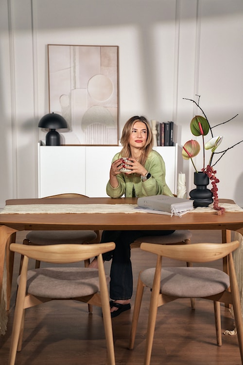 Krzesło drewniane do jadalni Perally w tkaninie łatwoczyszczącej beżowy szenil/dąb naturalny  - zdjęcie 11