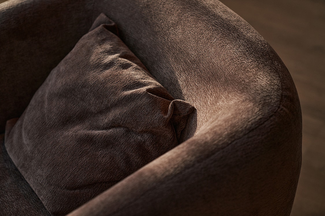 Fotel wypoczynkowy Inglede brązowy szenil na czarnych nogach  - zdjęcie 5