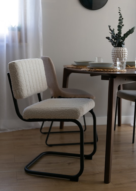 Krzesło na płozach Siterize białe w tkaninie boucle białe  - zdjęcie 3