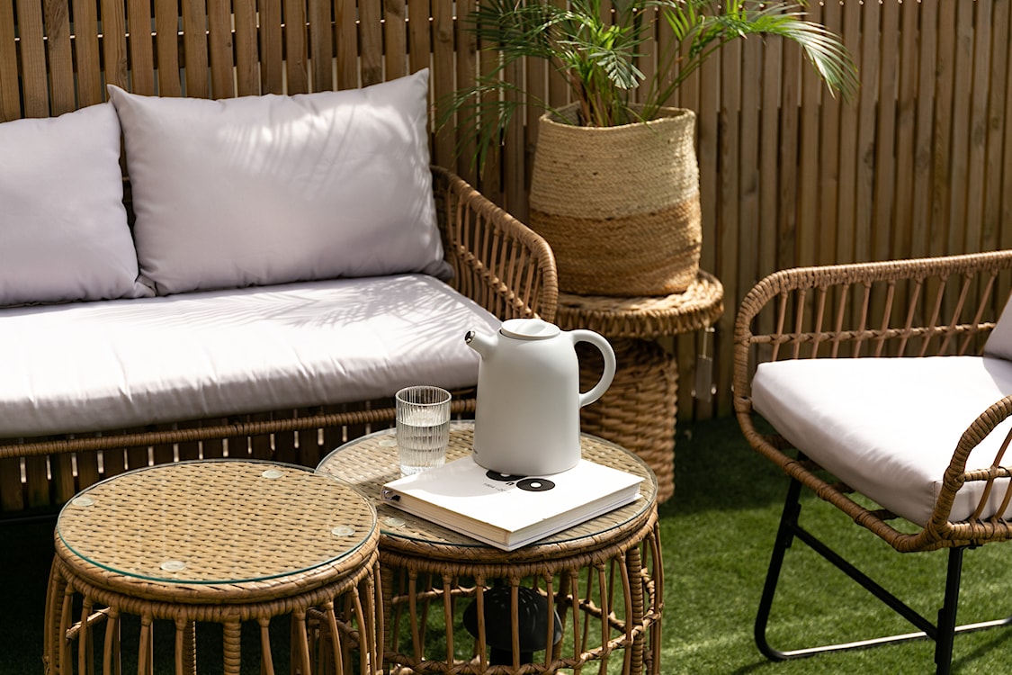 Zestaw mebli ogrodowych Titawin sofa z dwoma fotelami i dwoma stolikami  - zdjęcie 4