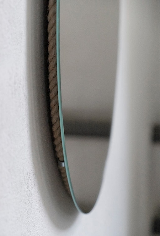 Lustro Twist na sznurze z pętelką 80 cm  - zdjęcie 4
