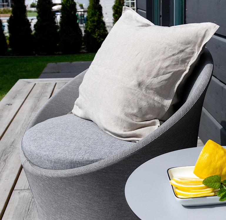 Zestaw ogrodowy Ultify z dwoma fotelami i stolikiem kawowym szary/biały  - zdjęcie 3