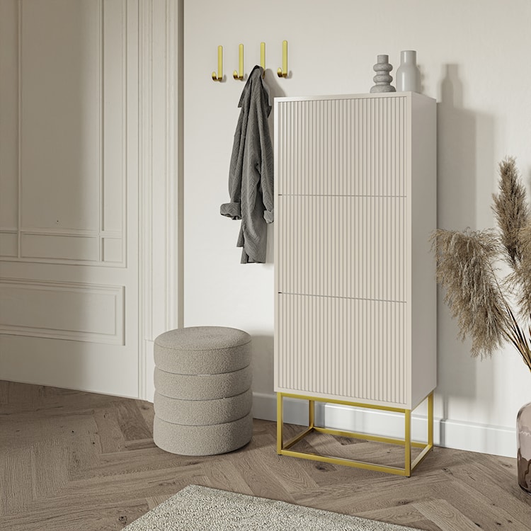 Szafka na buty Veldio z frezowanym frontem i trzema przegrodami 50 cm Szary beż ze złotymi nogami  - zdjęcie 3