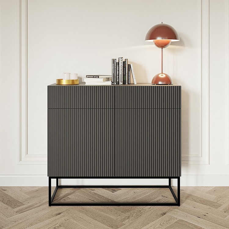 Komoda dwudrzwiowa Veldio z frezowanym frontem i dwiema szufladami 100 cm Czarna z czarnymi nogami  - zdjęcie 2
