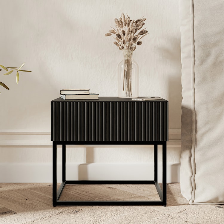 Szafka nocna Veldio z frezowanym frontem i szufladą 50 cm Czarna z czarnymi nogami  - zdjęcie 2