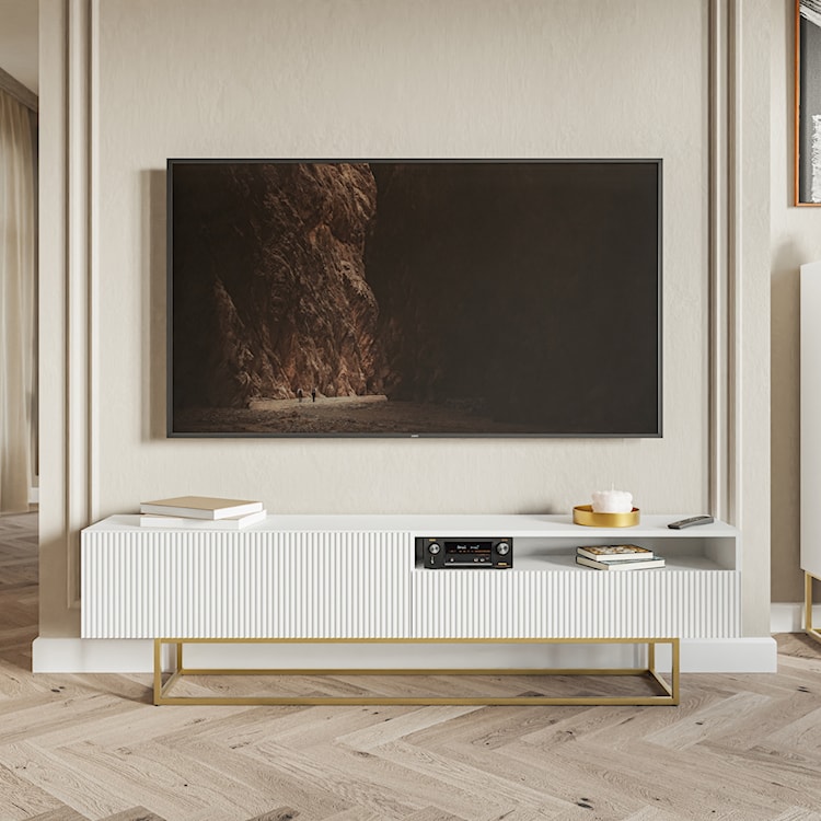 Szafka RTV Veldio z frezowanym frontem i wnęką 175 cm Biała ze złotymi nogami  - zdjęcie 3