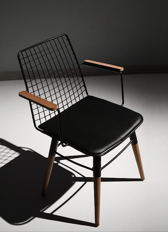 Krzesło metalowe Sicaller czarna ekoskóra/ orzech  - zdjęcie 2