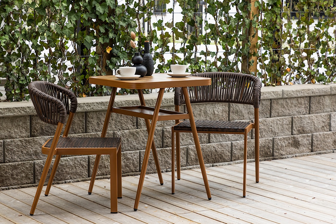Zestaw mebli ogrodowych Woodinated z dwoma krzesłami i stolikiem kawowym brązowy/czarny  - zdjęcie 2